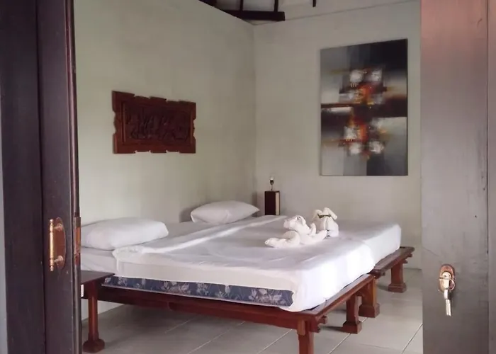 Lodge The Chapel Alam Sari *